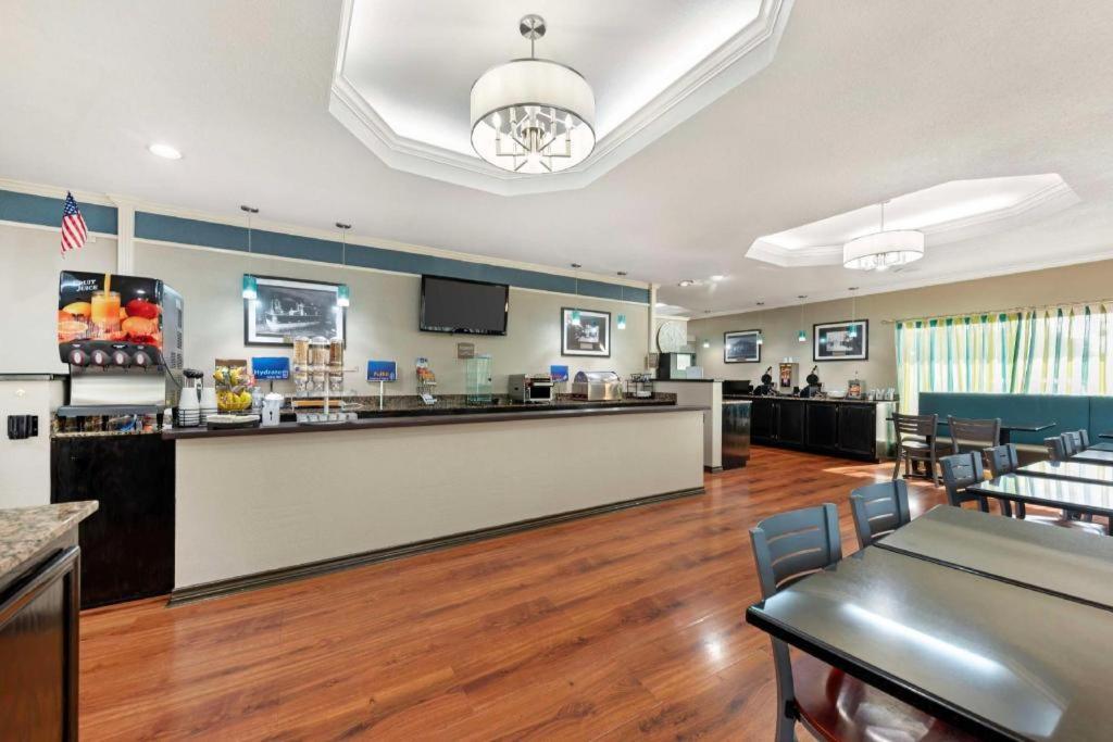 Best Western Post Oak Inn Burnet Eksteriør billede